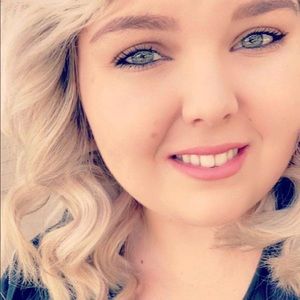 Meet your Posher, Kylee